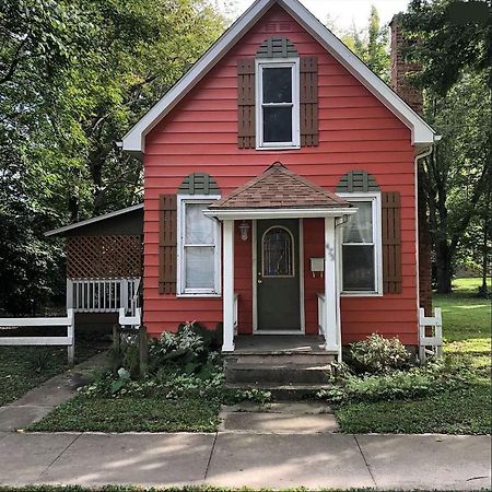 Downtown 2 Bedroom Cottage, Sleeps 6, Walking Distance To Honeywell, Downtown Restaurants, Shopping Wabash Экстерьер фото