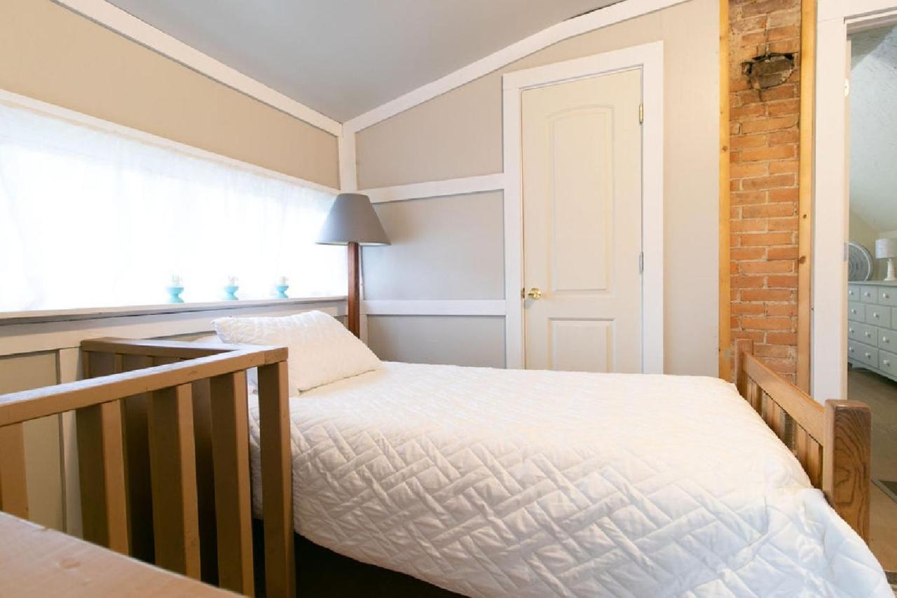 Downtown 2 Bedroom Cottage, Sleeps 6, Walking Distance To Honeywell, Downtown Restaurants, Shopping Wabash Экстерьер фото