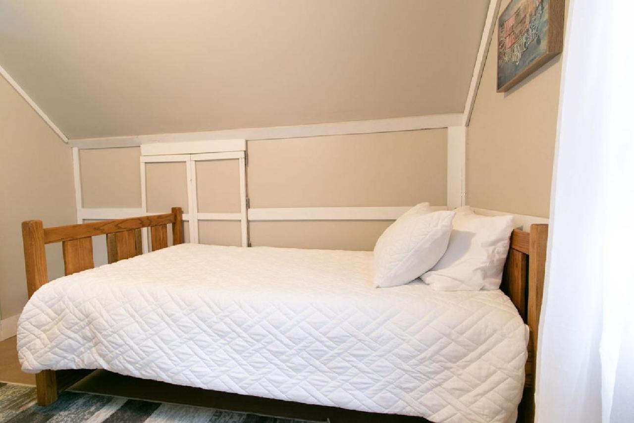 Downtown 2 Bedroom Cottage, Sleeps 6, Walking Distance To Honeywell, Downtown Restaurants, Shopping Wabash Экстерьер фото